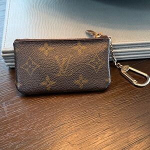 AUTHENTIC Louis Vuitton Brown and Gold Monogram Key Pouch with Chain